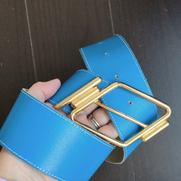 Vintage designer leather belt, made in France, 26"-30" long - Picture 10 of 10